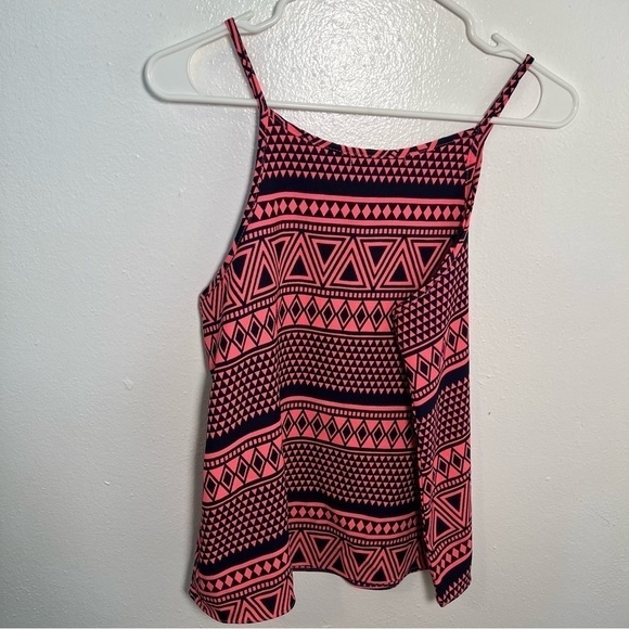 Mika & Gala Sleeveless Blouse Navy Pink Geometric - Picture 4 of 8